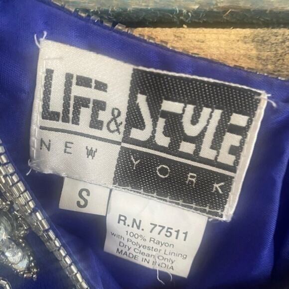 Life & Style Blue Beaded and Sequin Dress Size Small - Picture 9 of 9